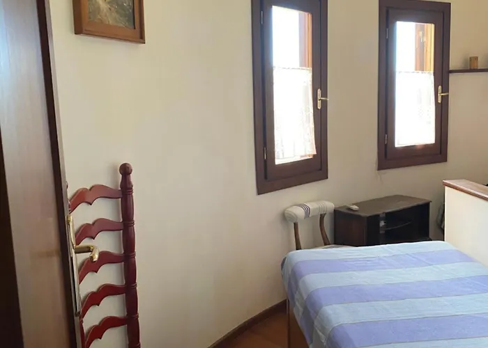 Punta Cetarola 度假居 *